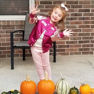 Meet your Posher, Logan